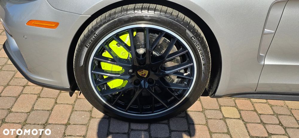 Porsche Panamera Turbo S - 7