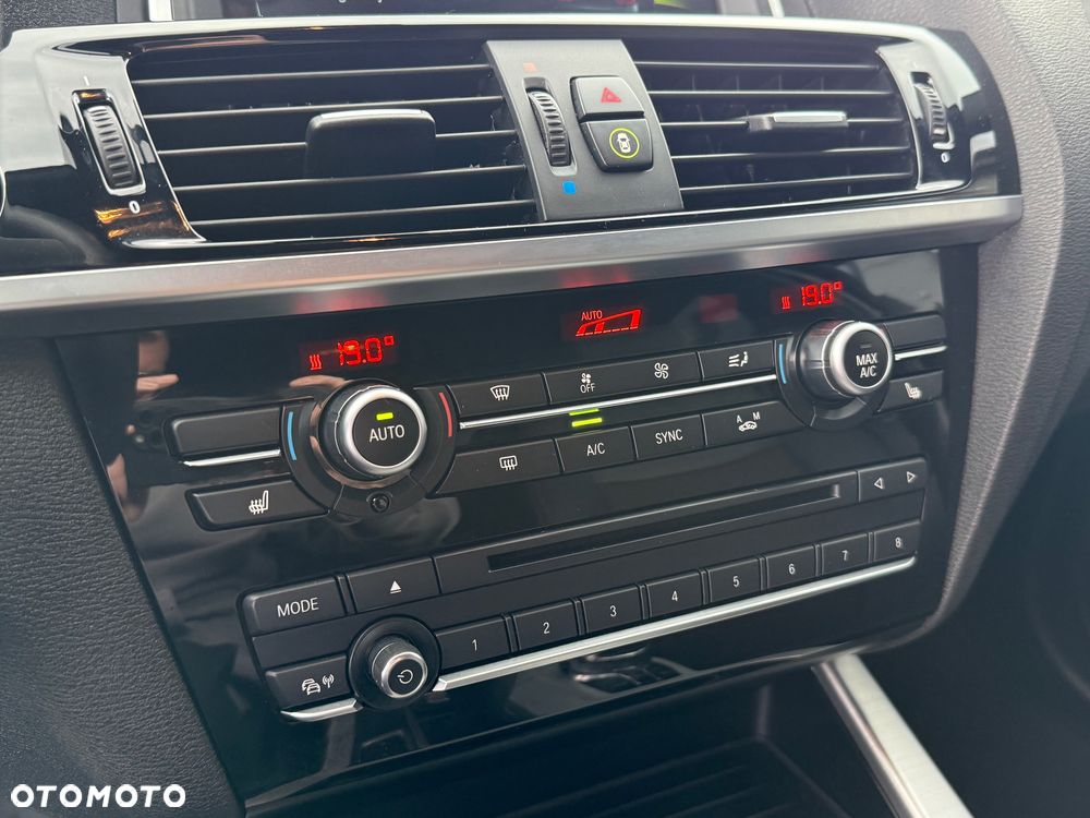 BMW X4 xDrive20d xLine - 28