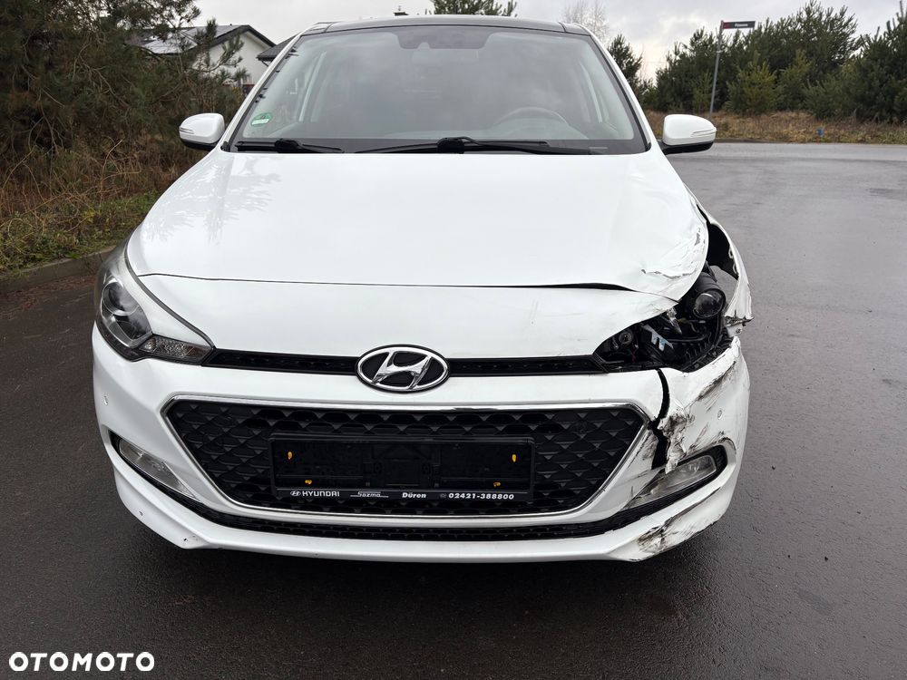 Hyundai i20 1.2 Intro Edition - 24