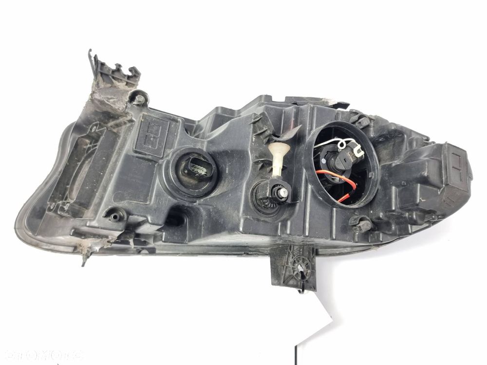 LAMPA PRAWA PRZÓD DODGE CHARGER TYC - 3