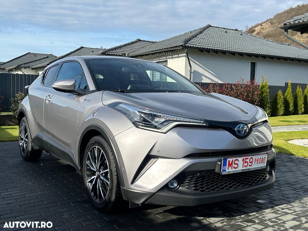 Toyota C-HR Hybrid Style - 12