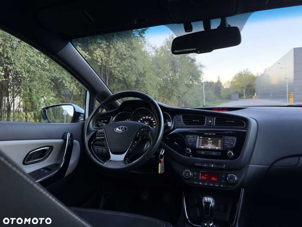 Kia Ceed - 20