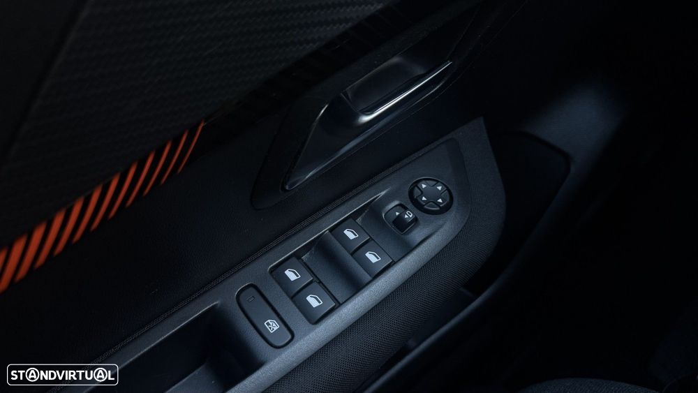 Peugeot 208 1.2 PureTech Active Pack - 24