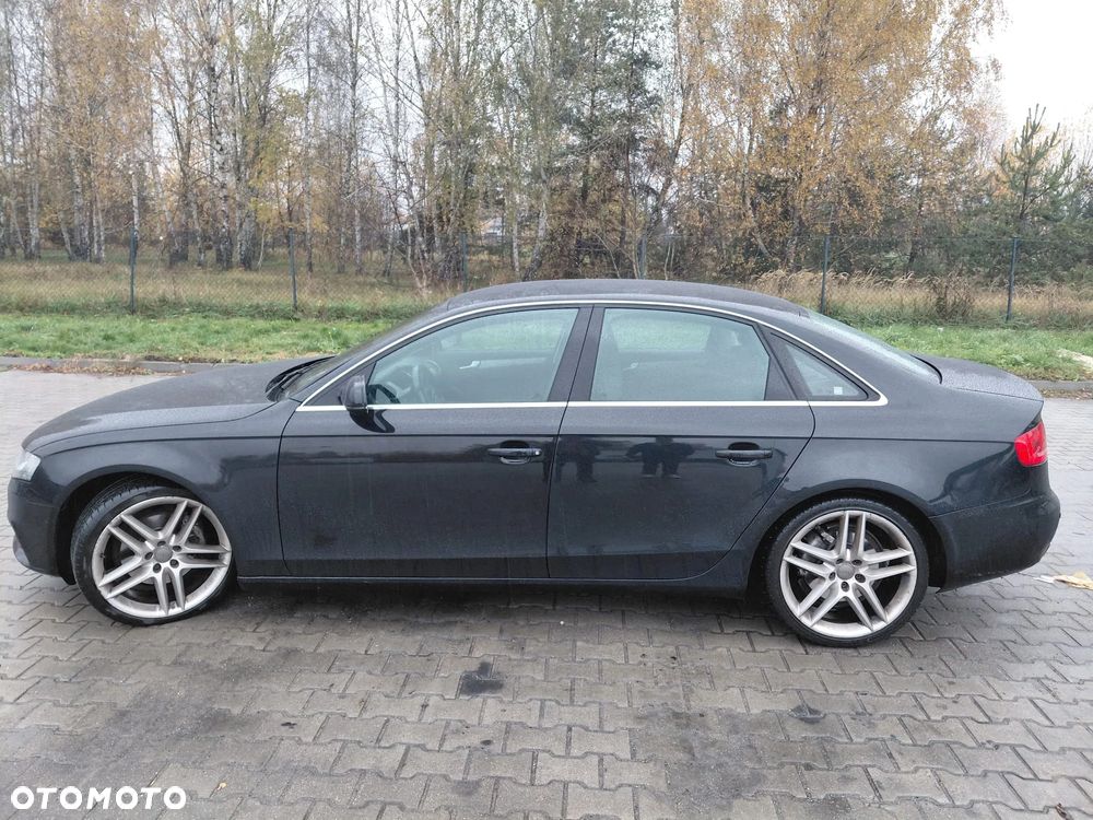 Audi A4 Limousine - 6
