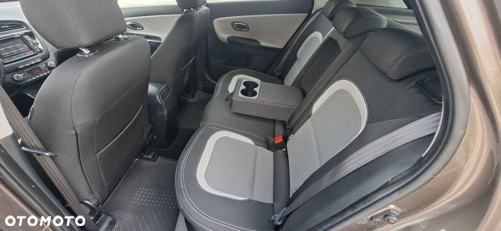 Kia Ceed 1.6 GDI L - 26