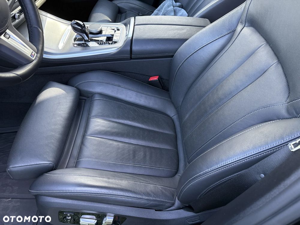 BMW X5 xDrive25d - 17