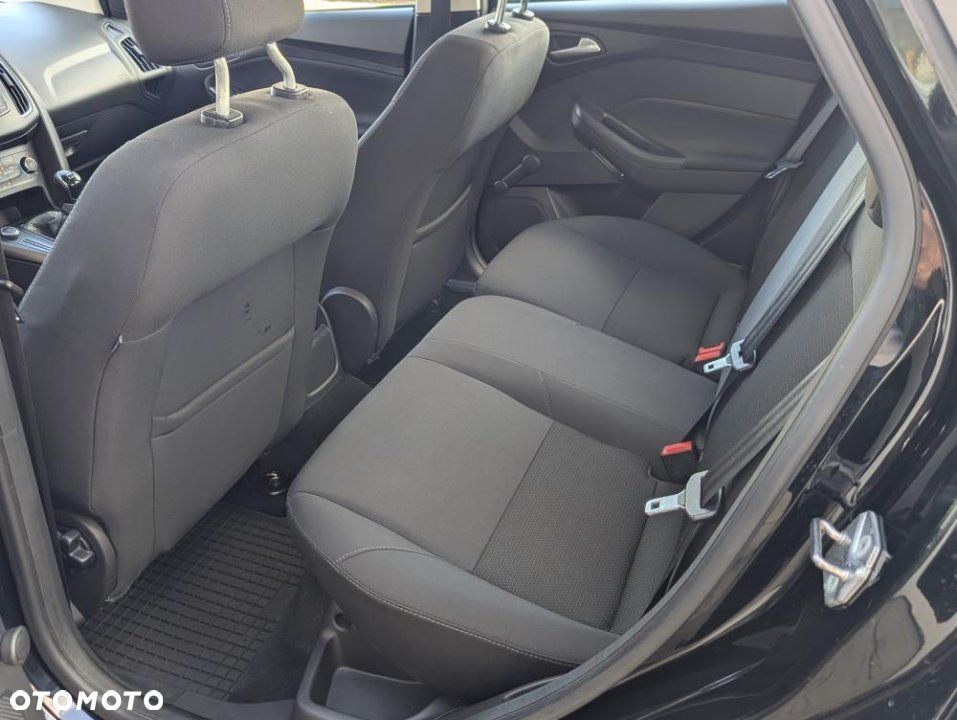 Ford Focus - 16