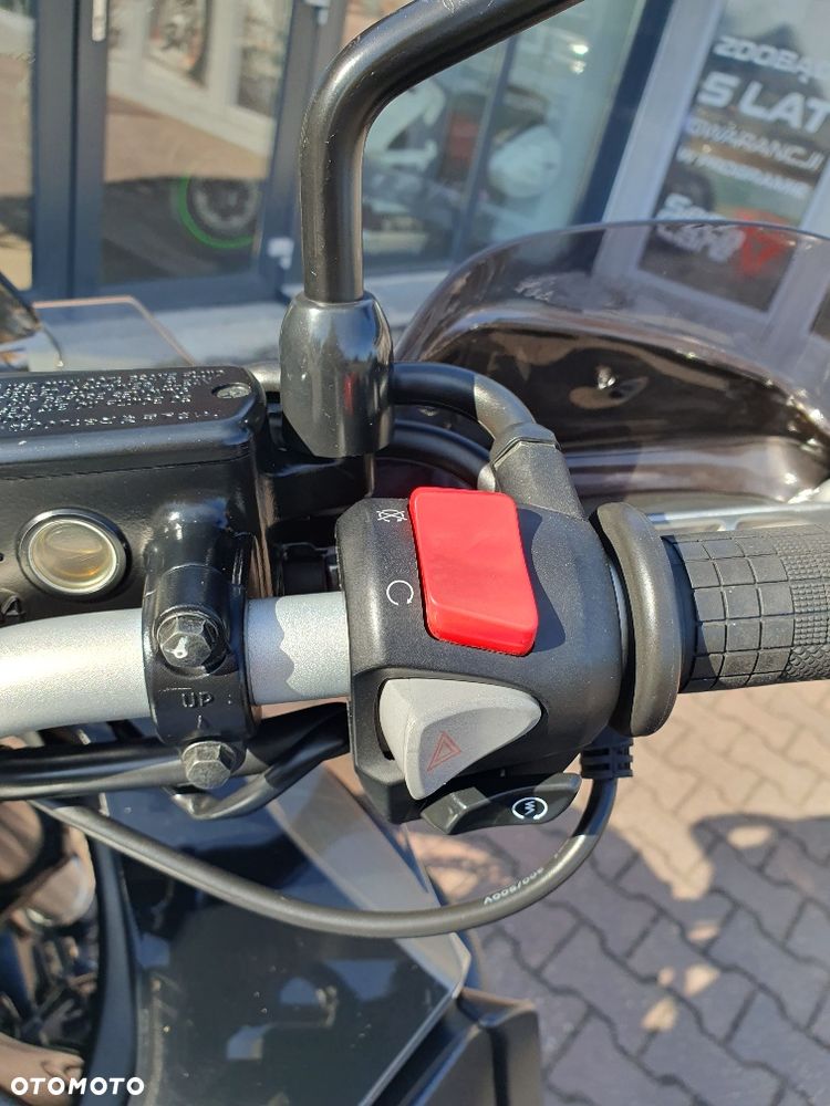 Honda VFR - 15