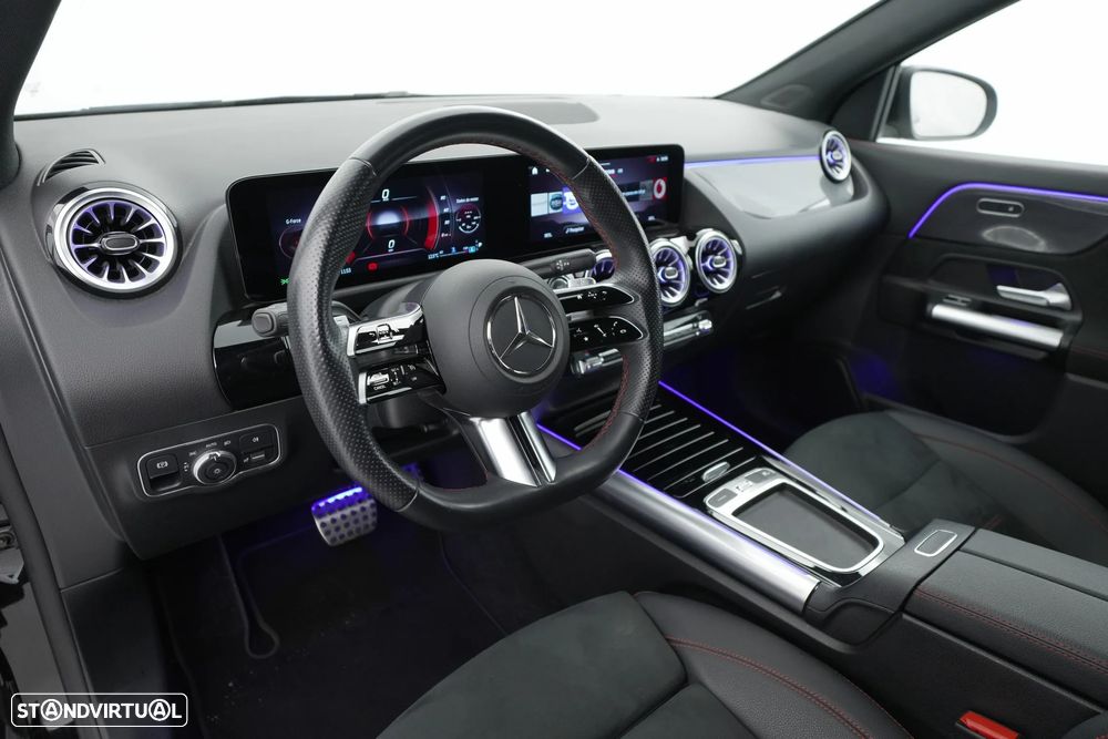 Mercedes-Benz GLA 180 d AMG Line - 28