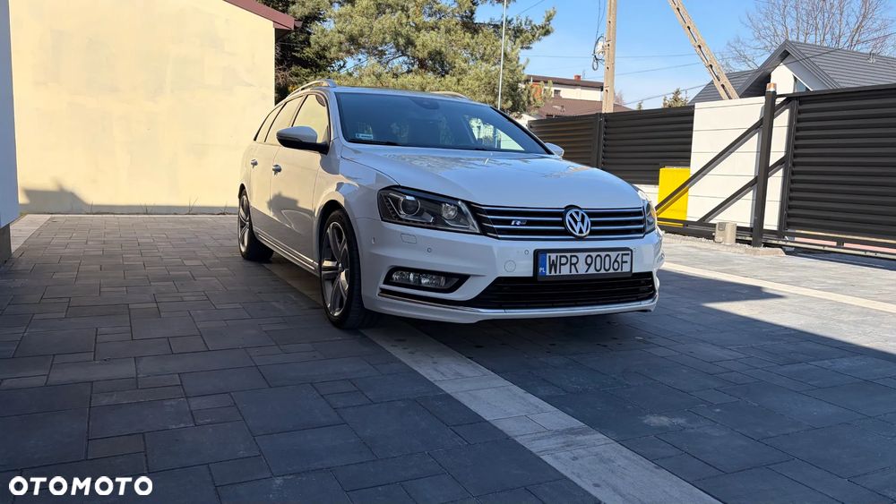 Volkswagen Passat 2.0 TDI DSG BlueMotion Technology R-Line - 11