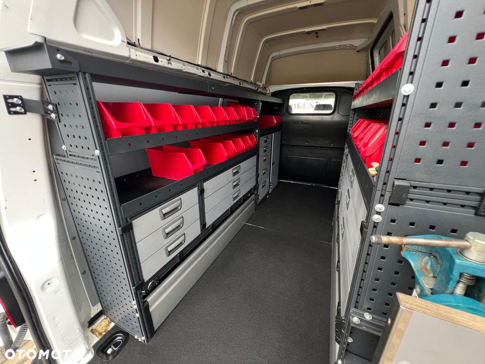 Volkswagen TRANSPORTER 2,0 TDI 150KM 4MOTION L2H2 4X4 ZABUDOWA WARSZTATOWA - 27