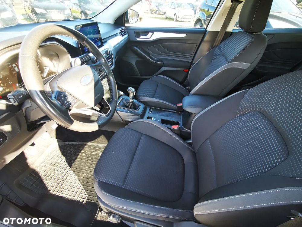 Ford Focus 1.5 EcoBlue STart-Stopp-System TITANIUM X - 10