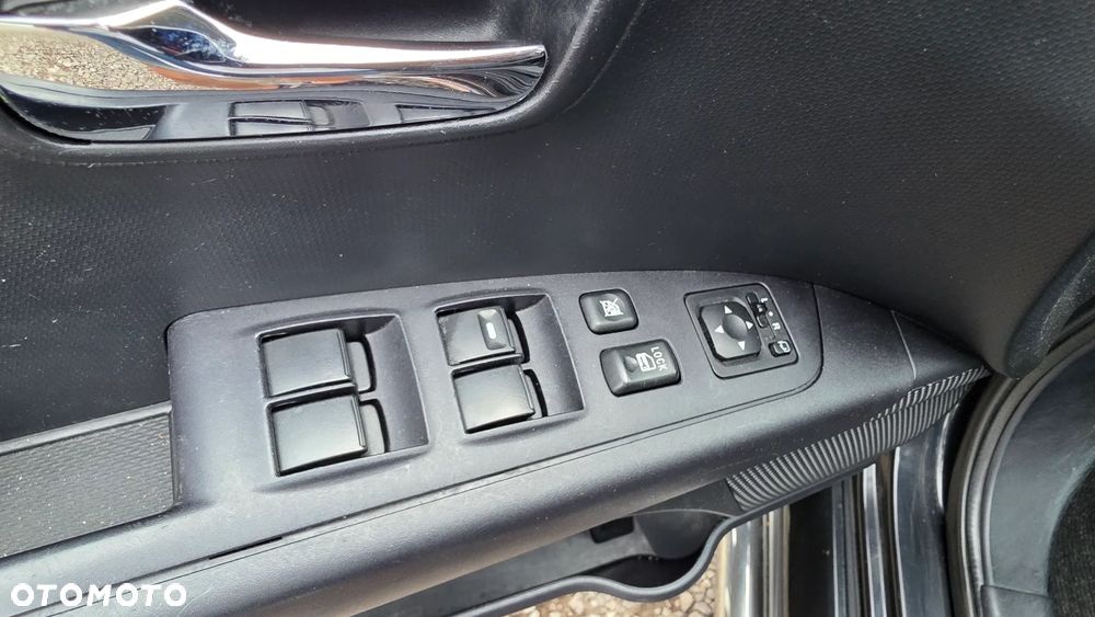 Citroën C-Crosser 2.4i CVT Exclusive - 20