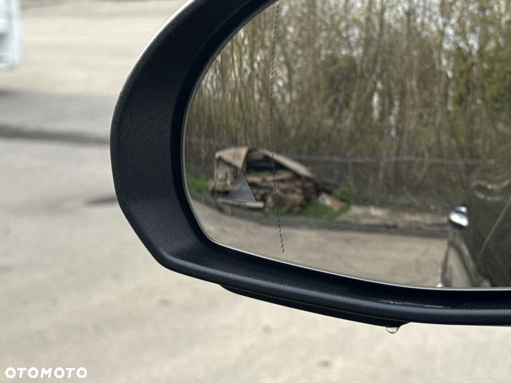 Mercedes-Benz GLC - 29