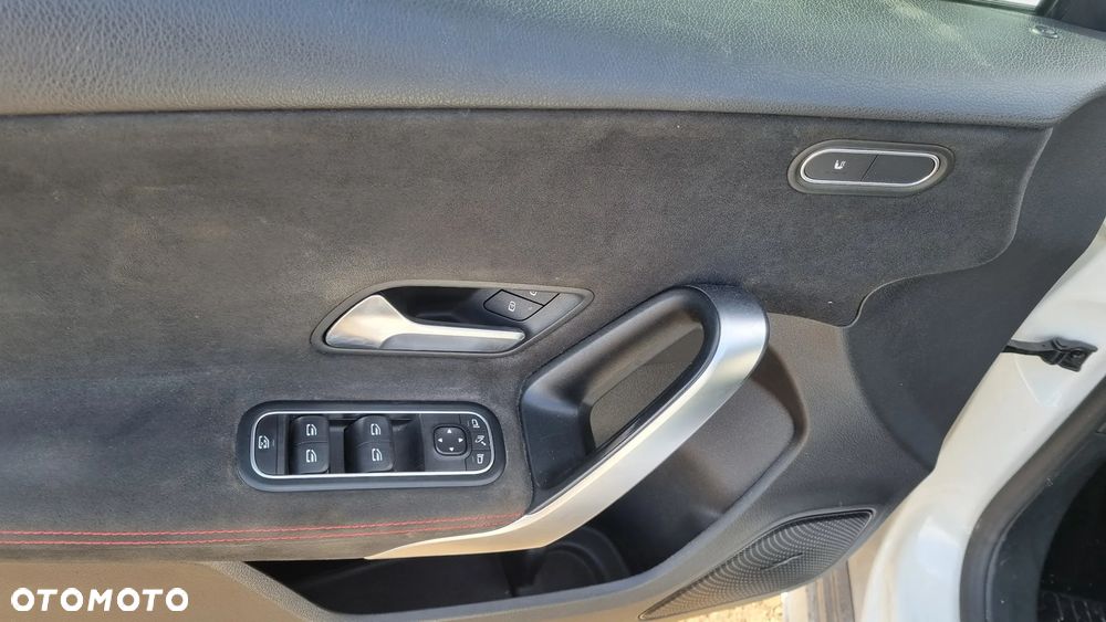 Mercedes-Benz Klasa A 200 d 8G-DCT AMG Line - 18