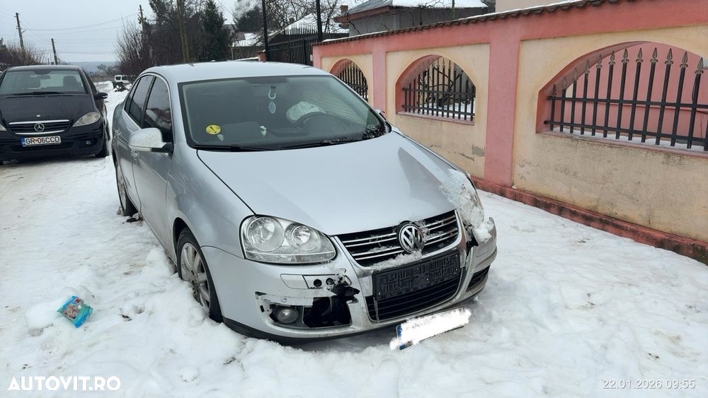 Volkswagen Jetta 1.9 TDI Comfortline - 1