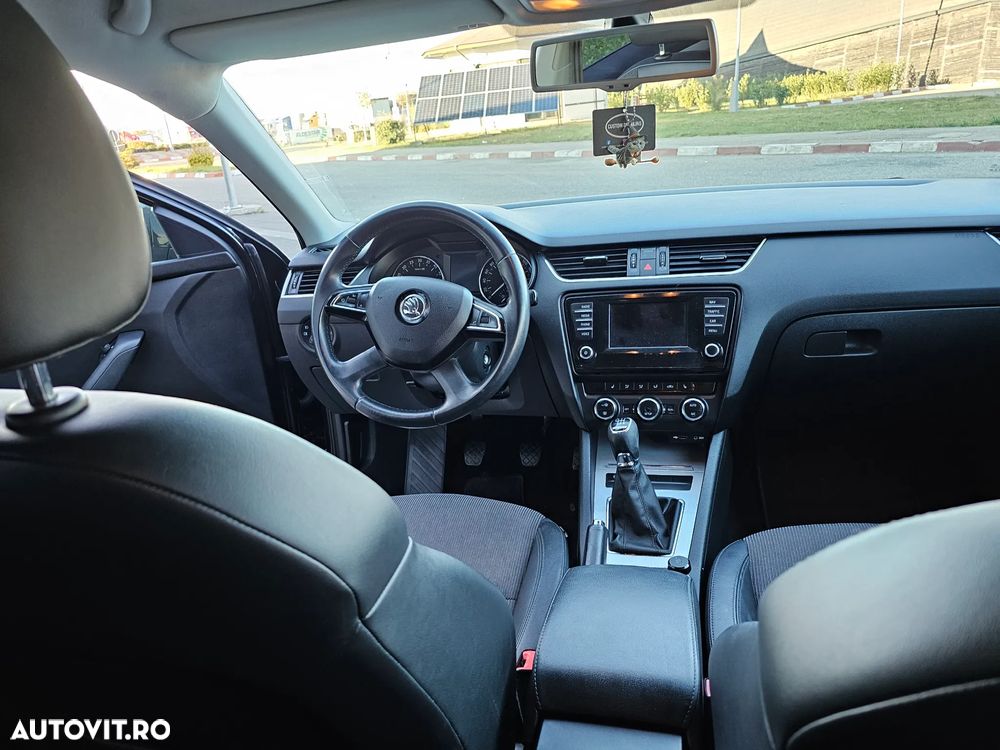 Skoda Octavia 1.6 TDI GREENLINE - 10