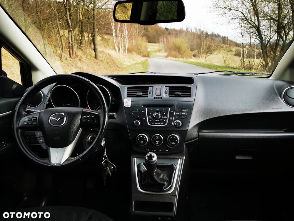 Mazda 5 - 8