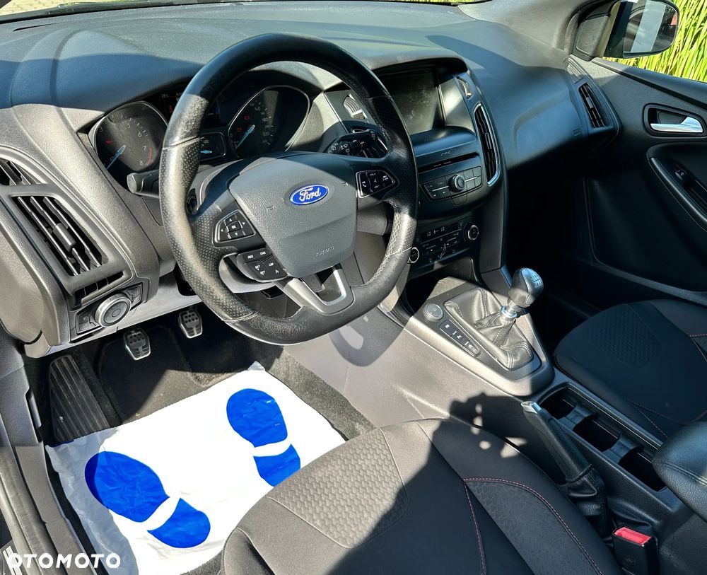 Ford Focus 1.0 EcoBoost ST-Line - 3