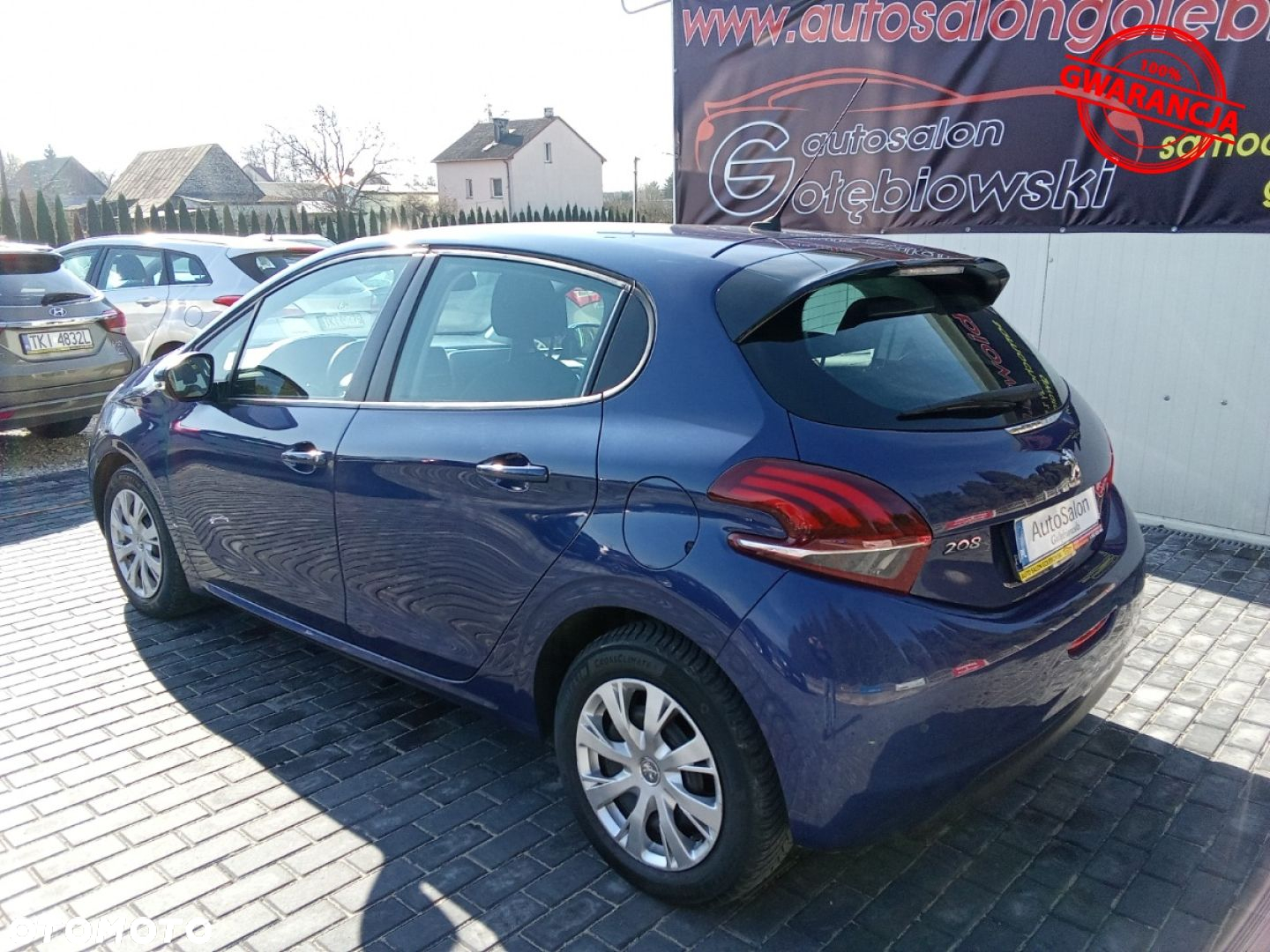 Peugeot 208 - 12
