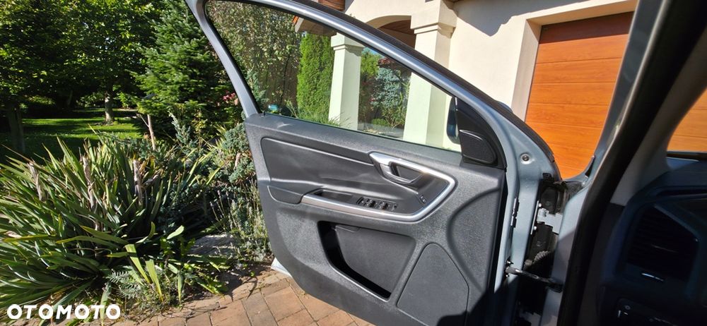 Volvo XC 60 - 21