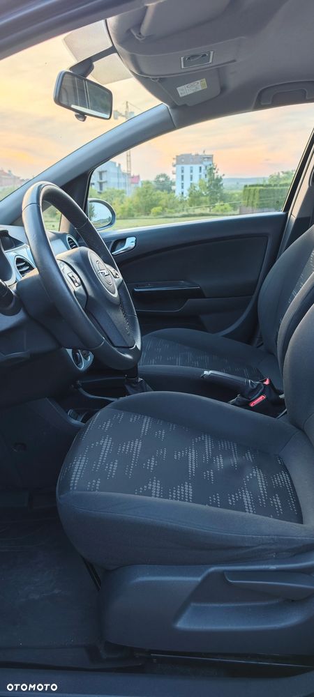 Opel Corsa - 12