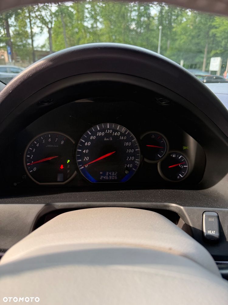 Mitsubishi Grandis 2.4 Intense - 8