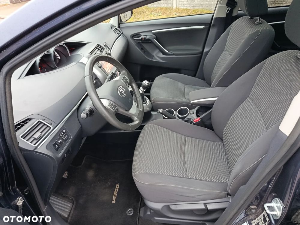 Toyota Verso 1.8 5-Sitzer Skyview Edition - 18