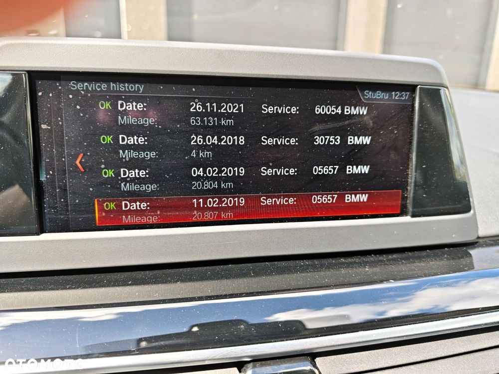 BMW Seria 5 520d xDrive Sport Line - 28