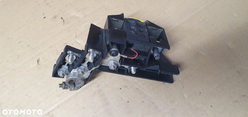 Klema plusowa pirotechniczna bezpiecznik Audi A4 B8 B0101179 - 2