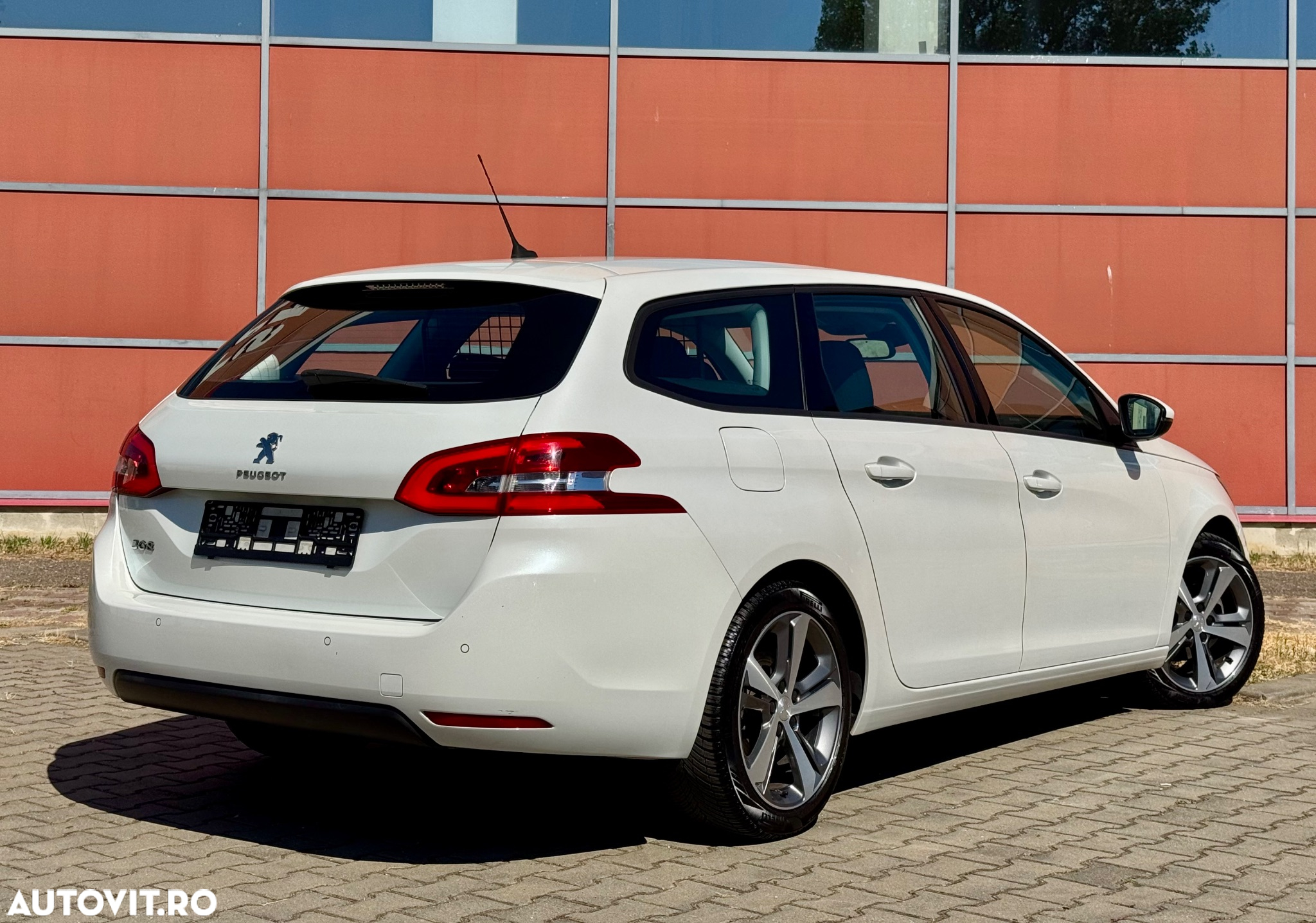 Peugeot 308 SW BlueHDi 130 Allure Pack - 27