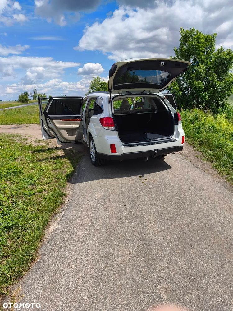 Subaru Outback - 4