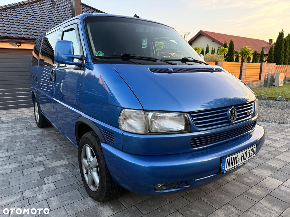 Volkswagen Multivan Standard - 2