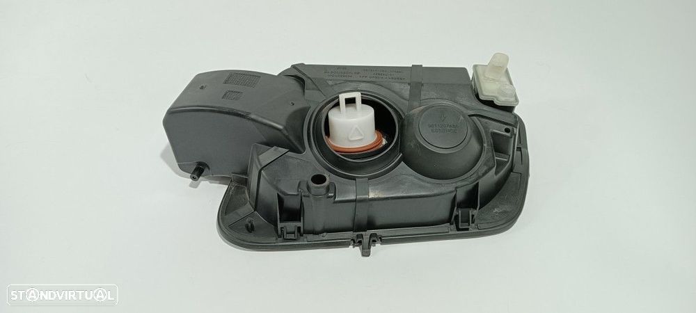 TAMPA DE COMBUSTÍVEL PEUGEOT 5008 ALLURE - 2