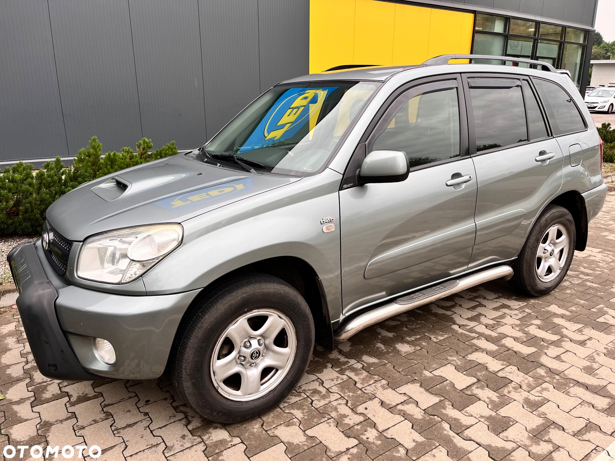 Toyota RAV4 2.0 D-4D 4x4 - 2