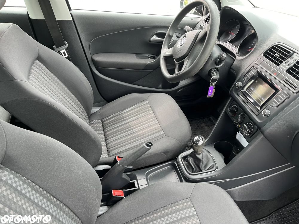 Volkswagen Polo - 23