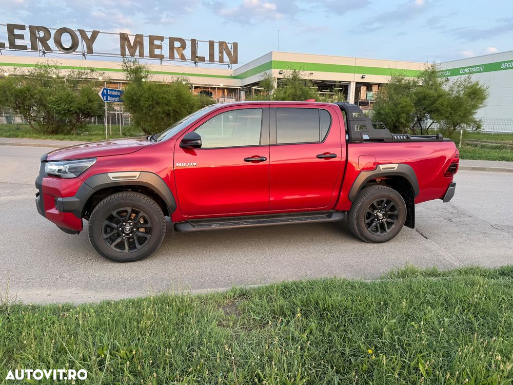 Toyota Hilux 2.8D 204CP 4x4 Double Cab AT Invincible - 2