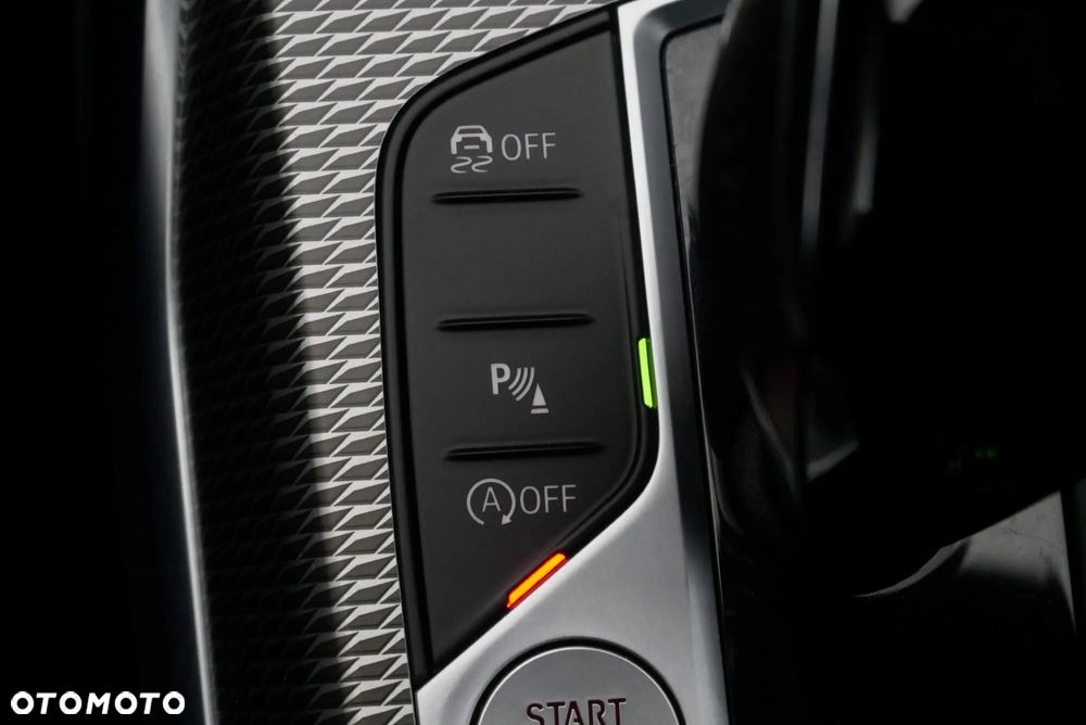 BMW Seria 3 320i M Sport sport - 34