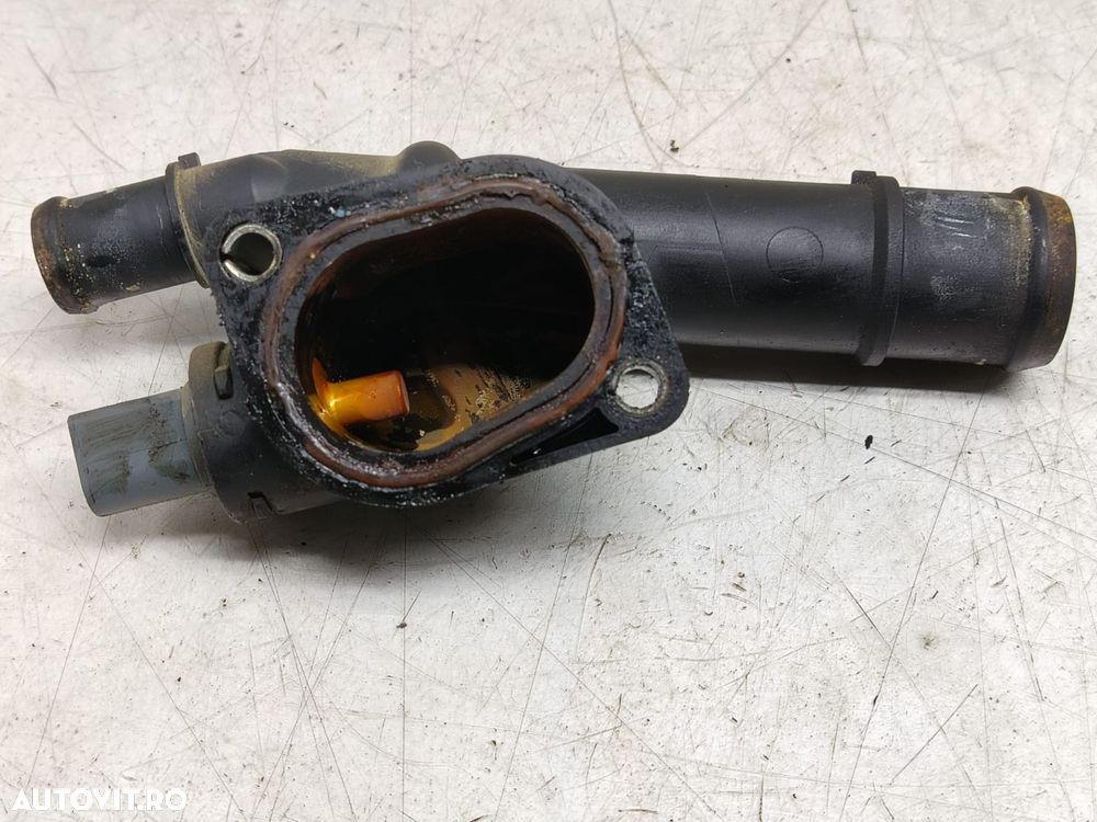 Carcasa termostat 2.0 tdi BKD CBAB BKD 03g121132b Volkswagen VW Jetta - 2