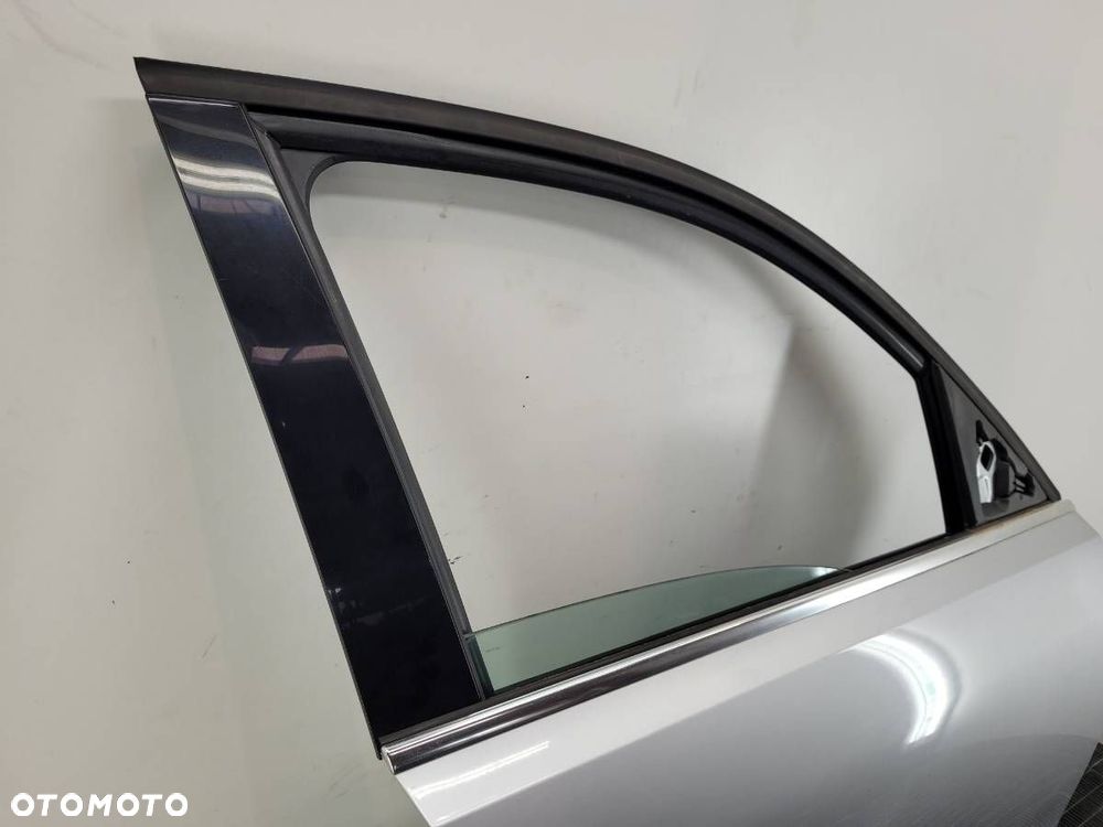 DRZWI PRZÓD PRZEDNIE PRAWE KOMPLETNE AUDI Q5 8R LX7W - 2