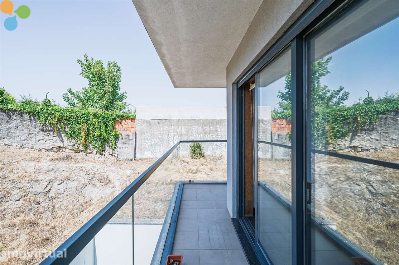 Andar Moradia T3 Venda em Pedrouços,Maia - Grande imagem: 4/42