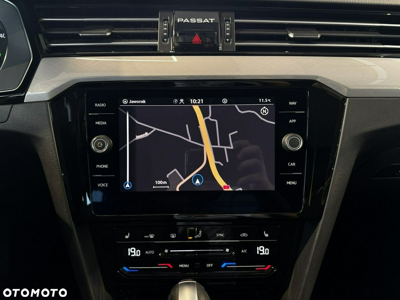 Volkswagen Passat - 15