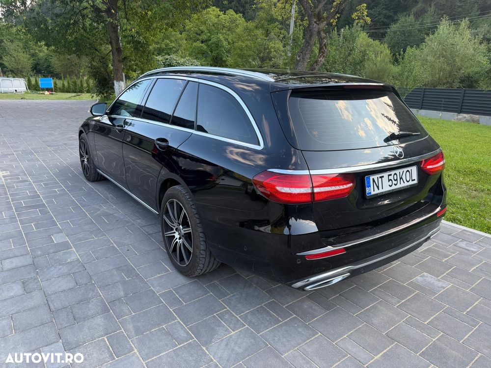 Mercedes-Benz E 220 d T-Modell 4MATIC Aut - 4