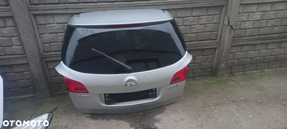 opel astra j z176  zderzak KLAPA kombi  lampy poznan - 5