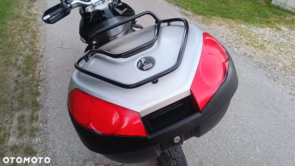 Moto Guzzi Stelvio - 18