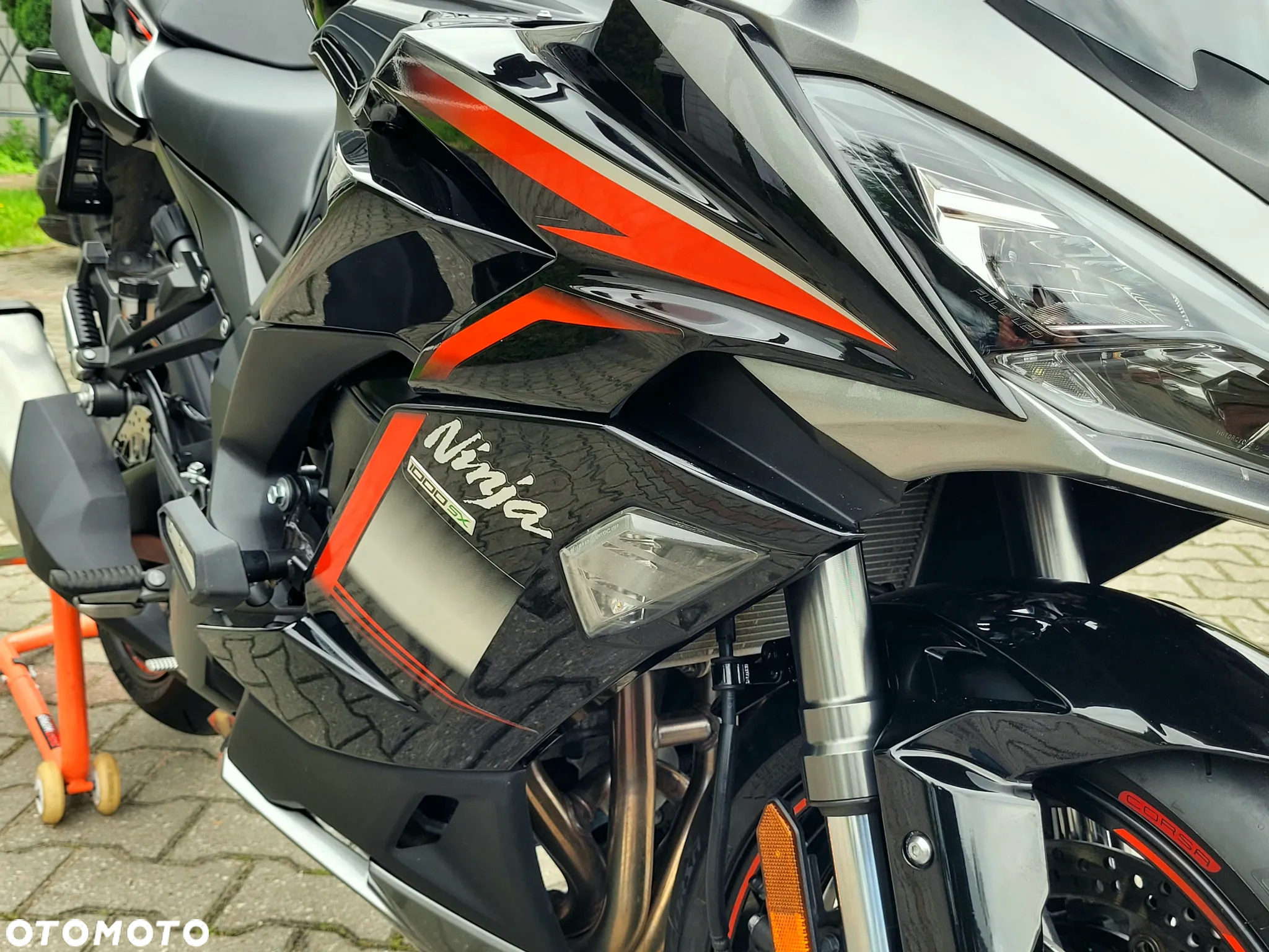 Kawasaki Ninja 1000 SX - 4