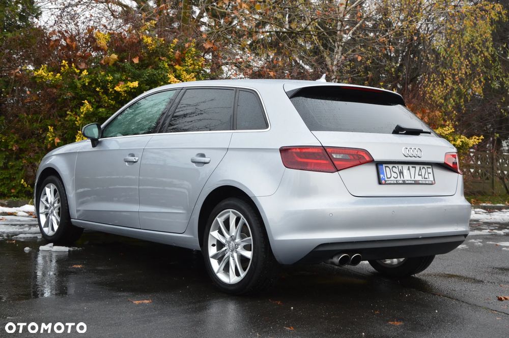 Audi A3 Sportback 1.8 TFSI S tronic Ambiente - 8