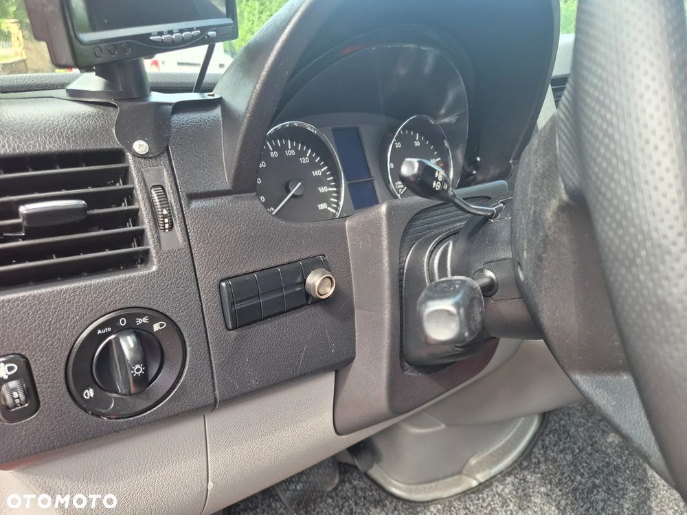 Mercedes-Benz Sprinter - 31
