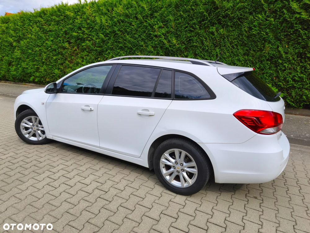 Chevrolet Cruze 1.6 LT - 9