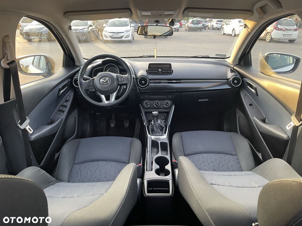Mazda 2 - 7